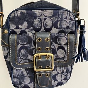Coach signature canvas crossbody bag